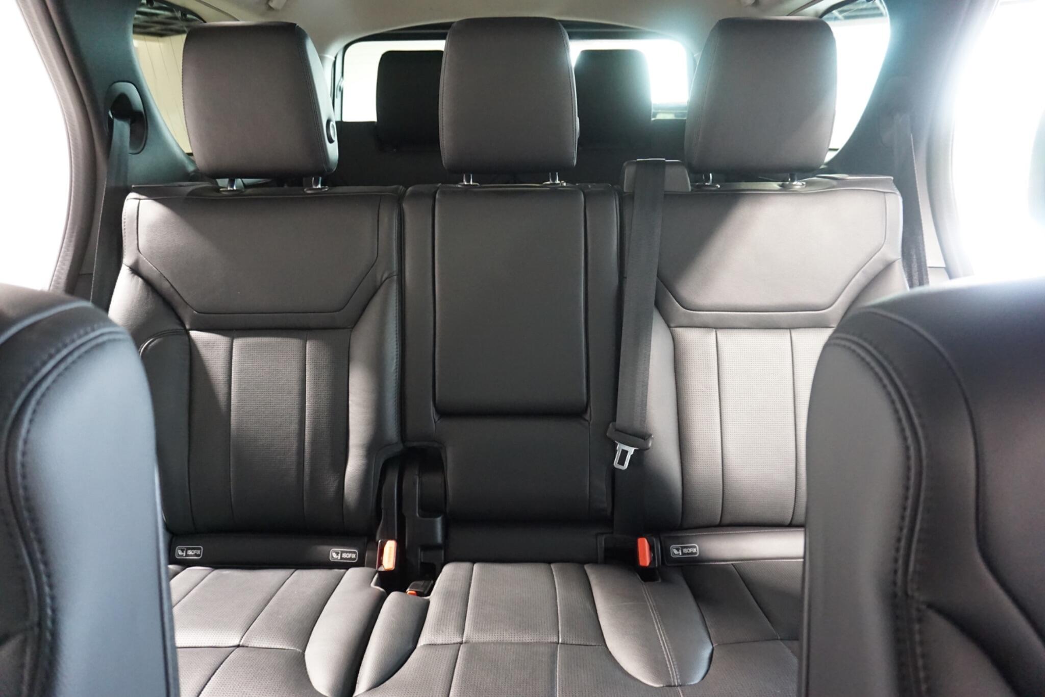 Land Rover Discovery 2.0 SD4 Landmark Edition SUV 5dr Diesel Auto 4WD Euro 6 (s/s) (240 ps)